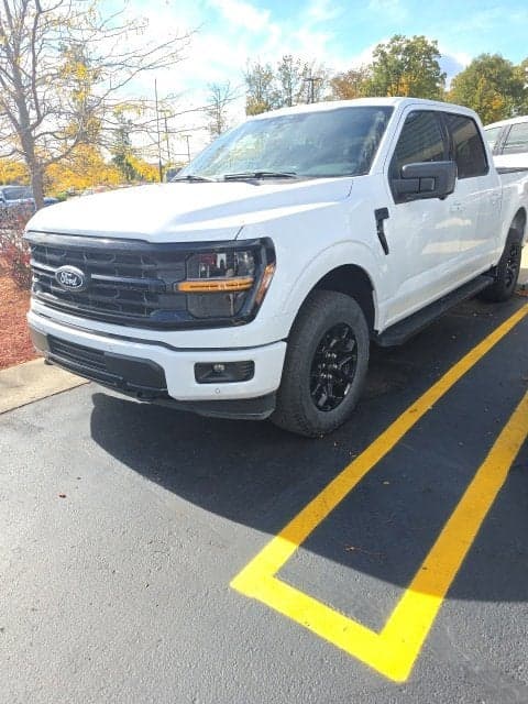 2024 Ford F-150 XLT — photo 1 of 5