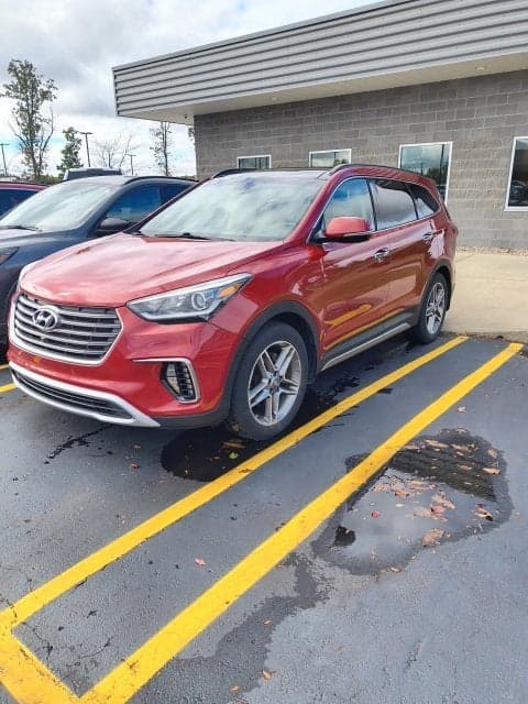 2017 Hyundai Santa Fe Limited Ultimate — photo 1 of 5