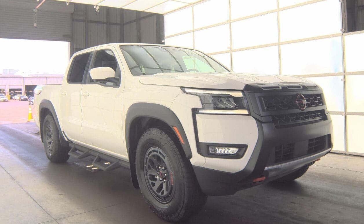 2026 Nissan Frontier PRO-X — photo 1 of 13