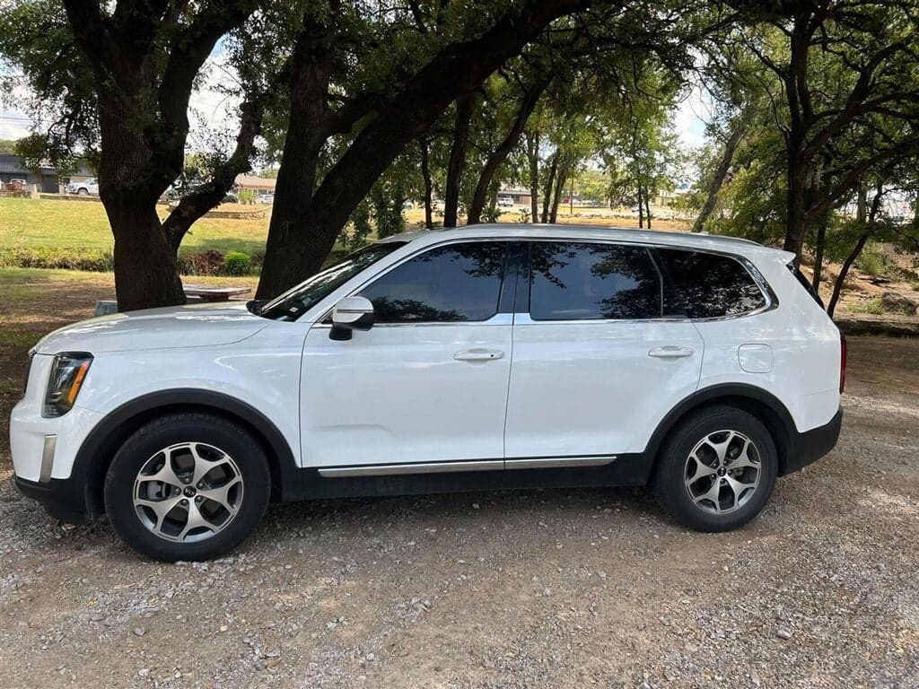 2020 Kia Telluride EX — photo 1 of 3