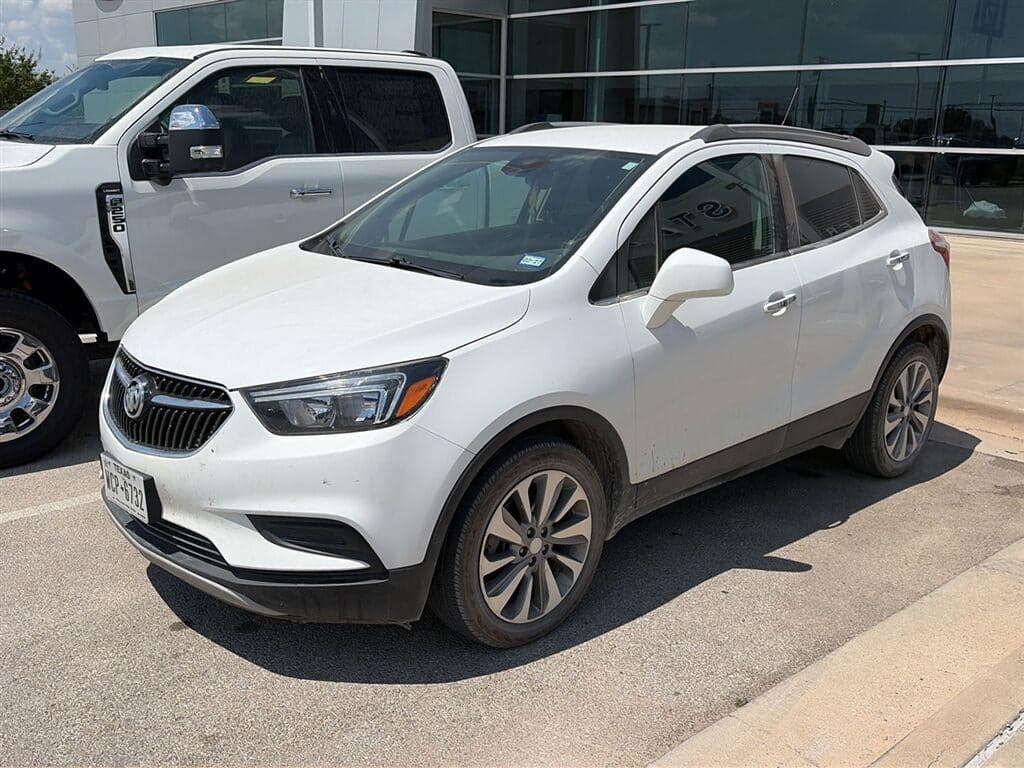 2020 Buick Encore Preferred — photo 1 of 5