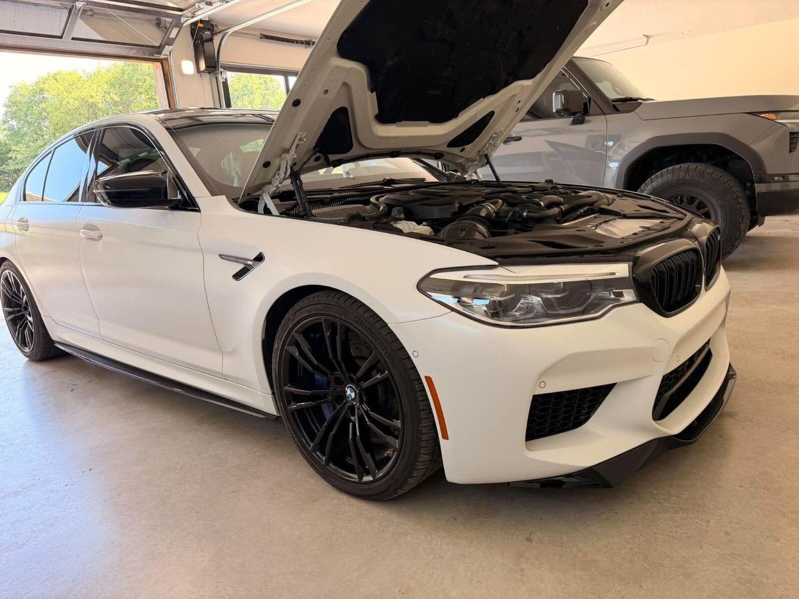 2020 BMW M5 Competition — photo 1 of 9