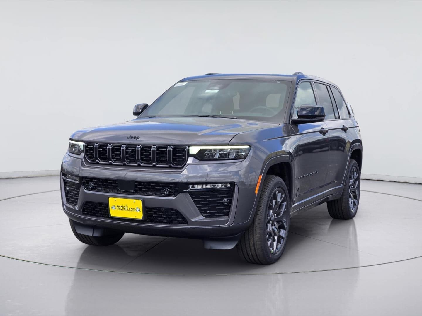 2026 Jeep Grand Cherokee Summit — photo 1 of 33