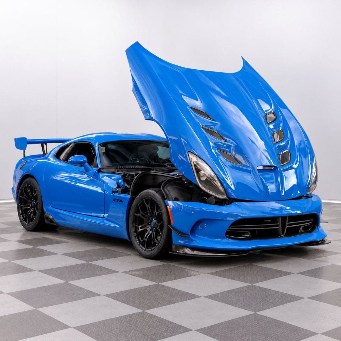 2016 Dodge Viper SRT — photo 1 of 3