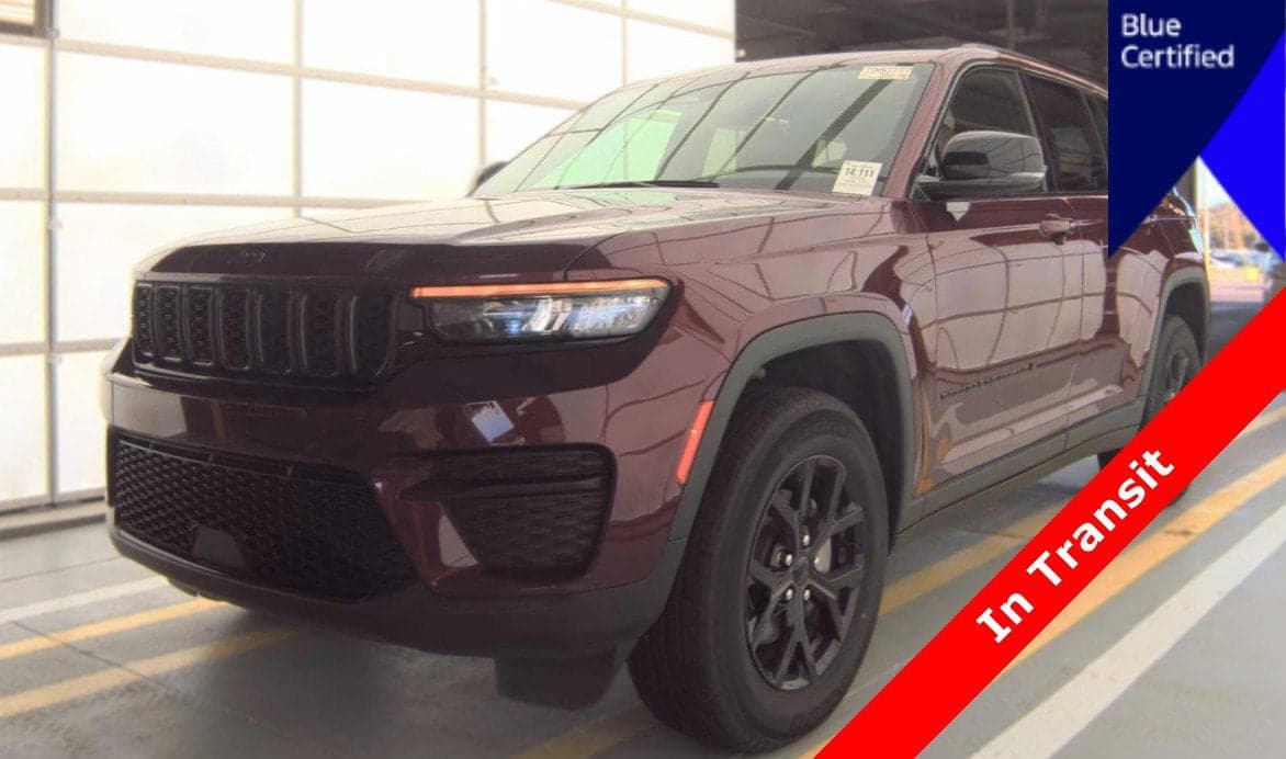 2025 Jeep Grand Cherokee Altitude — photo 1 of 3