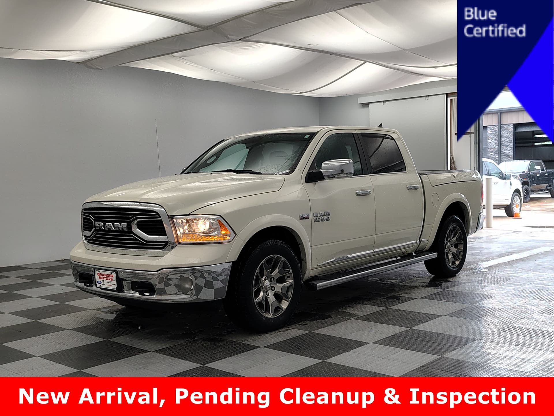 2017 RAM 1500 Limited — photo 1 of 18
