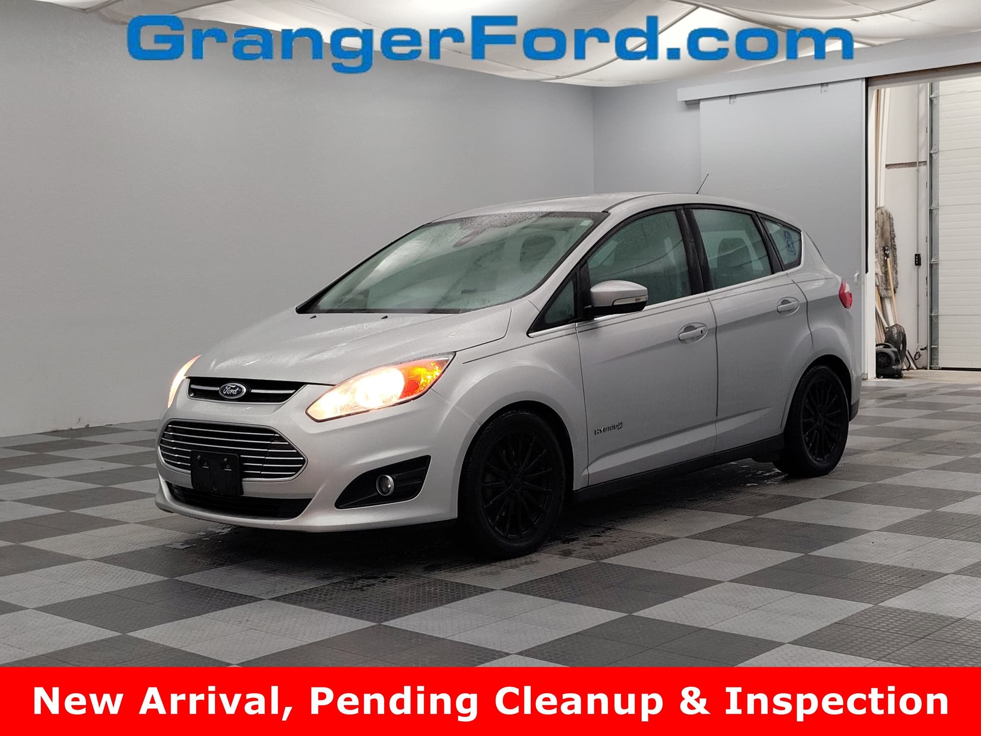 2016 Ford C-Max Hybrid SEL — photo 1 of 5