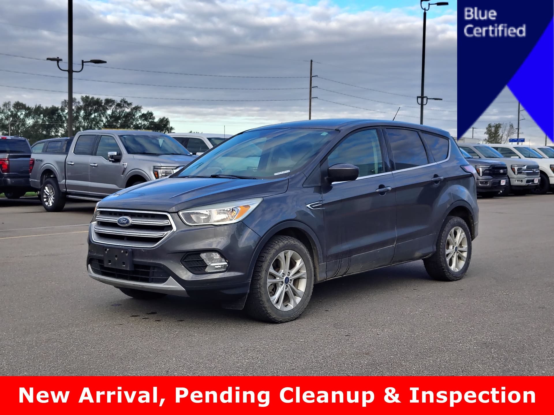 2017 Ford Escape SE — photo 1 of 18