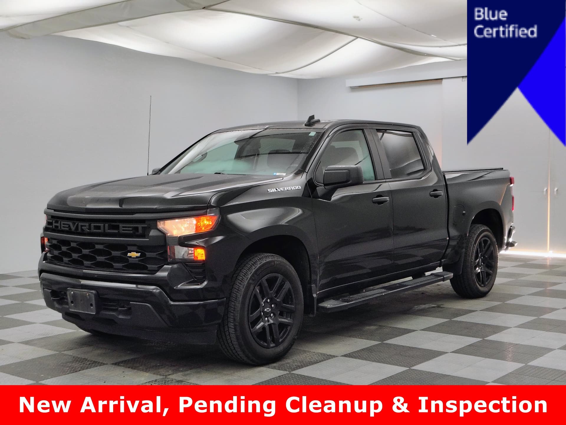 2023 Chevrolet Silverado 1500 Custom — photo 1 of 2