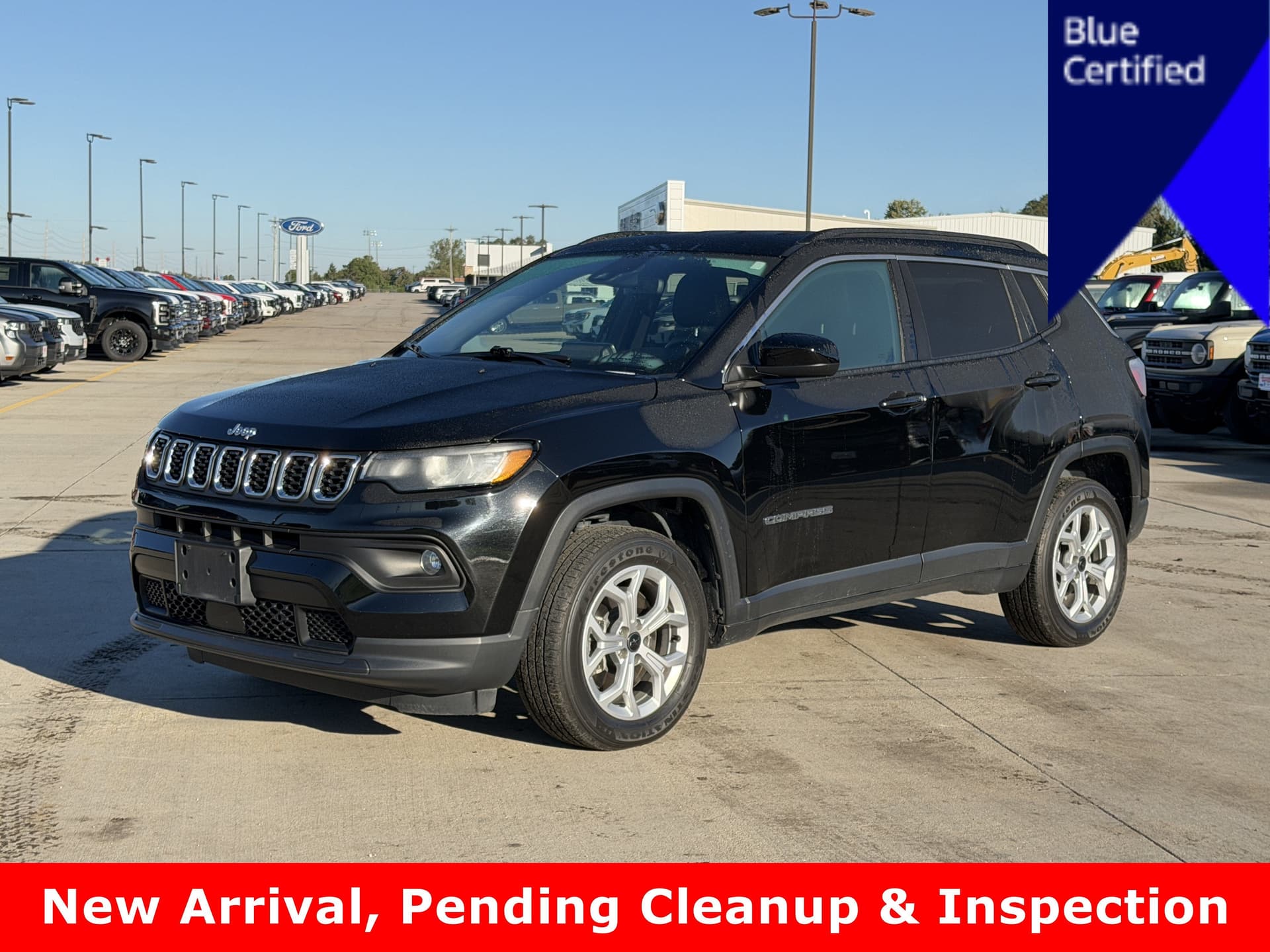 2025 Jeep Compass Latitude — photo 1 of 16