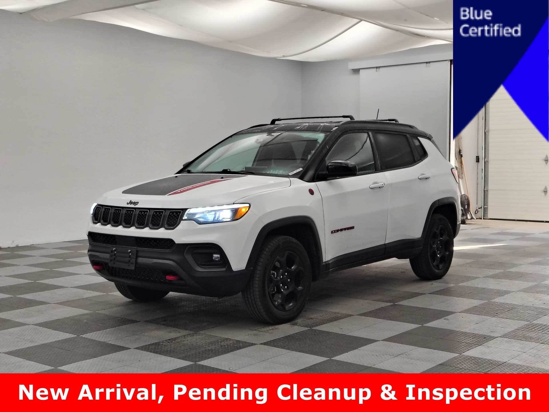 2023 Jeep Compass Trailhawk — photo 1 of 5