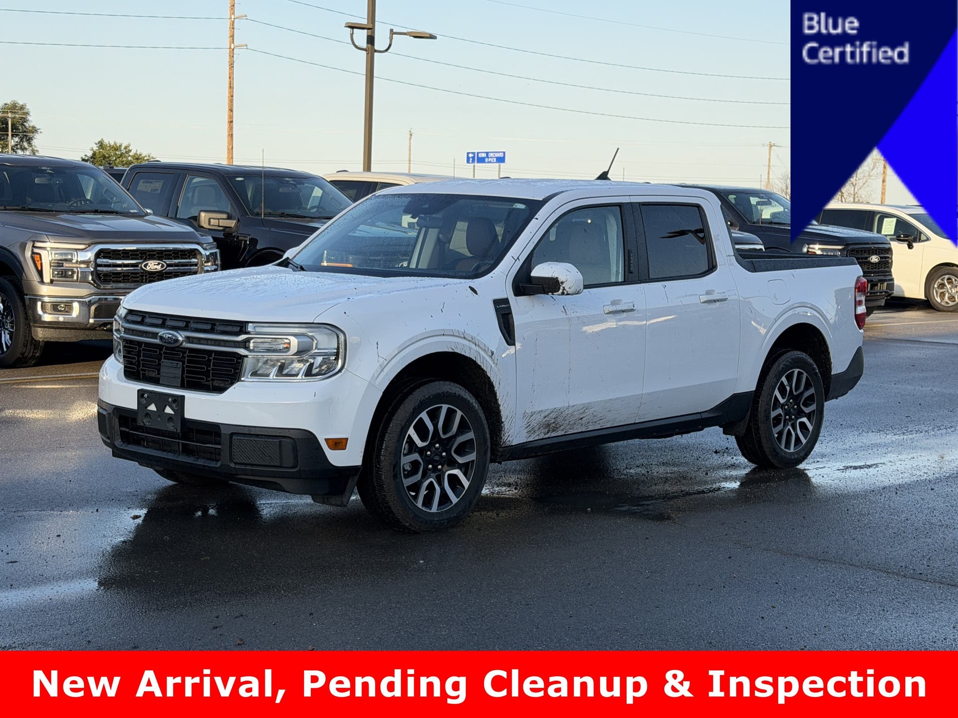 2022 Ford Maverick LARIAT — photo 1 of 5