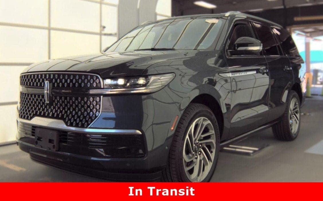 2025 Lincoln Navigator Reserve — photo 1 of 3