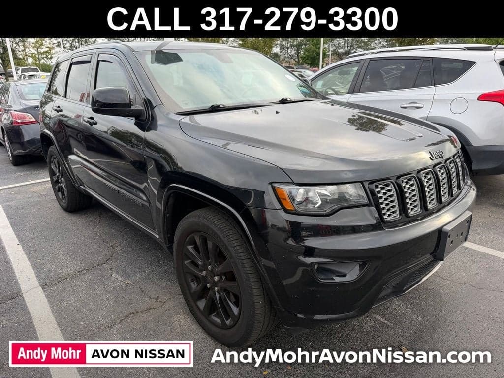 2019 Jeep Grand Cherokee Altitude — photo 1 of 21