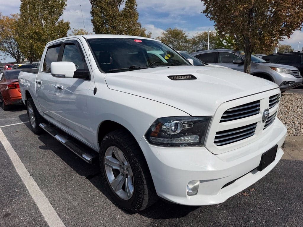 2016 RAM 1500 Sport — photo 1 of 5