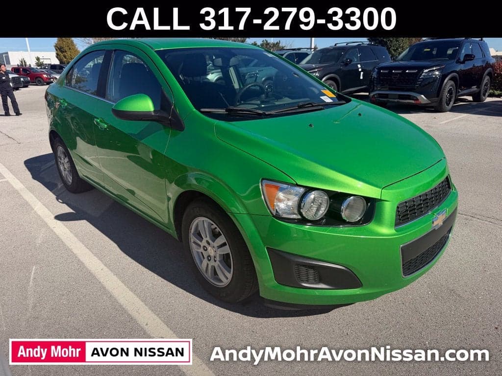 2016 Chevrolet Sonic LT — photo 1 of 5