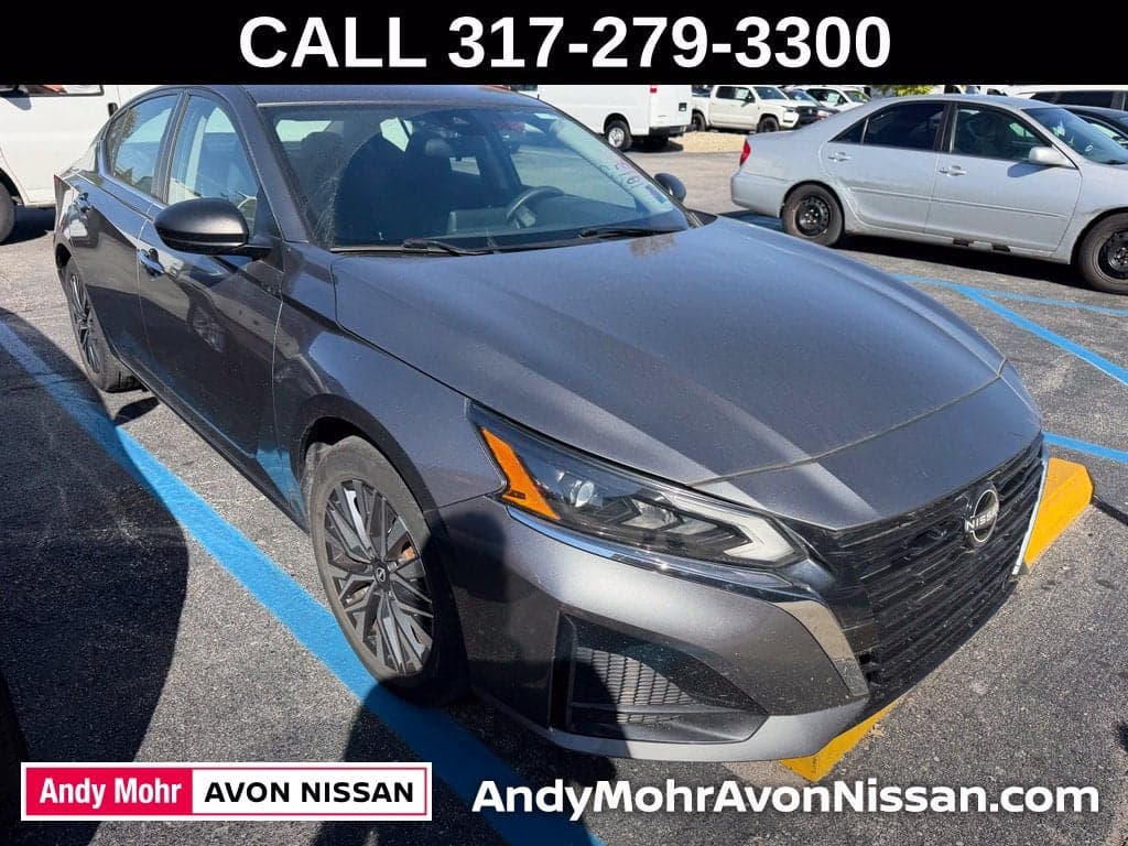 2024 Nissan Altima 2.5 SV — photo 1 of 5