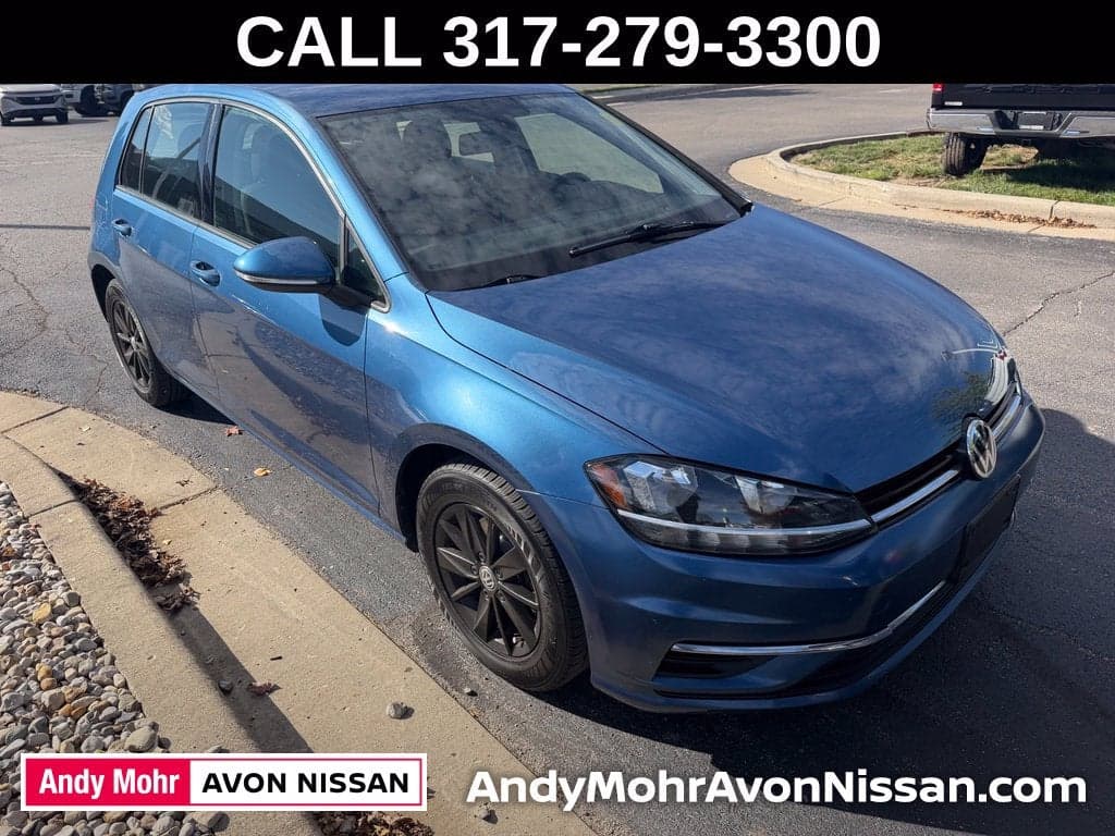 2019 Volkswagen Golf S — photo 1 of 5