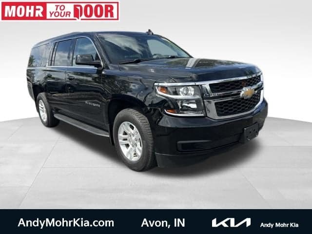 2019 Chevrolet Suburban LT — photo 1 of 5