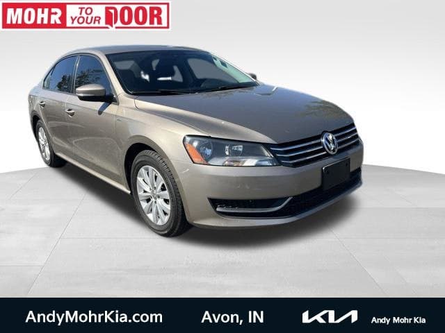 2015 Volkswagen Passat Base — photo 1 of 26