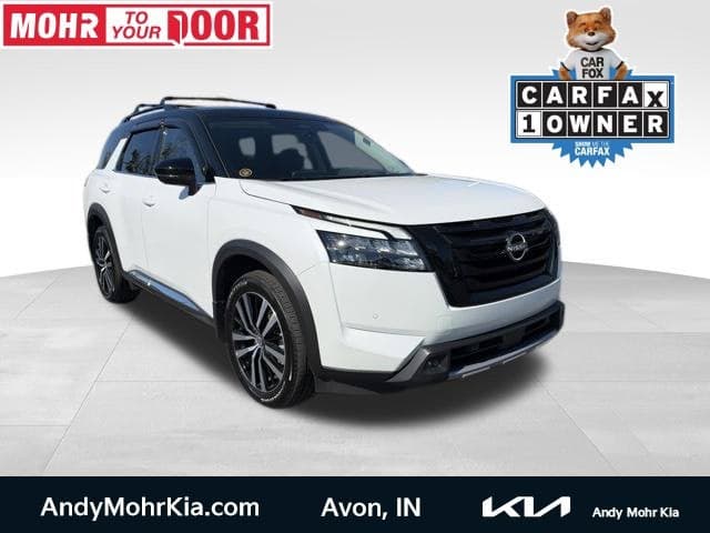 2025 Nissan Pathfinder Platinum — photo 1 of 5