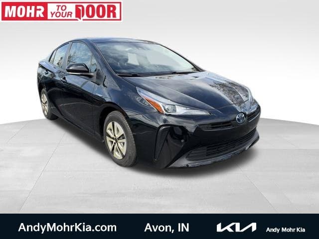 2022 Toyota Prius LE — photo 1 of 5