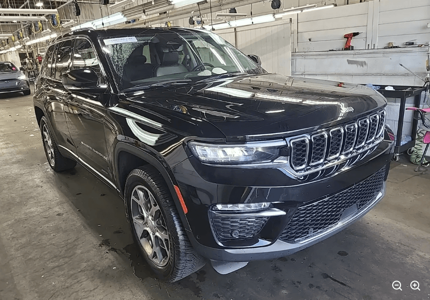 2023 Jeep Grand Cherokee Limited — photo 1 of 21