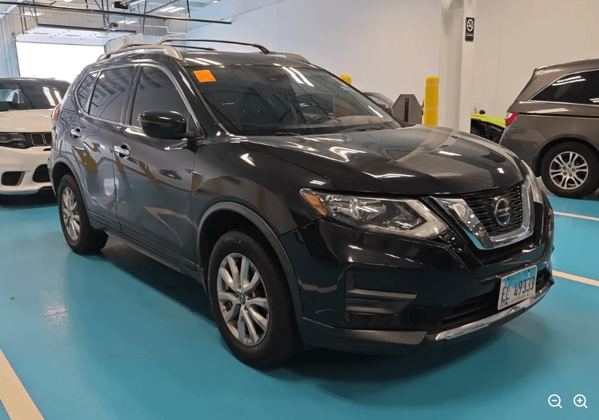 2020 Nissan Rogue SV — photo 1 of 18