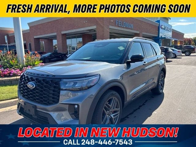 2025 Ford Explorer ST-Line — photo 1 of 5