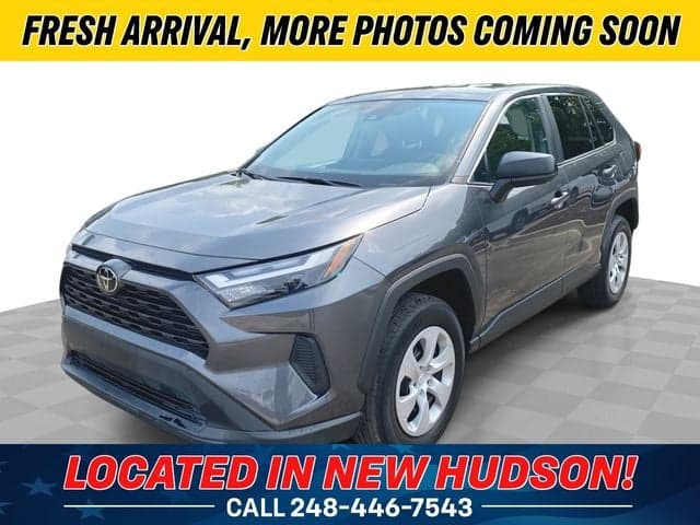2025 Toyota RAV4 LE — photo 1 of 26