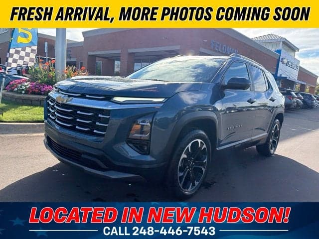 2025 Chevrolet Equinox AWD LT — photo 1 of 5