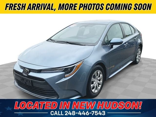 2025 Toyota Corolla LE — photo 1 of 16