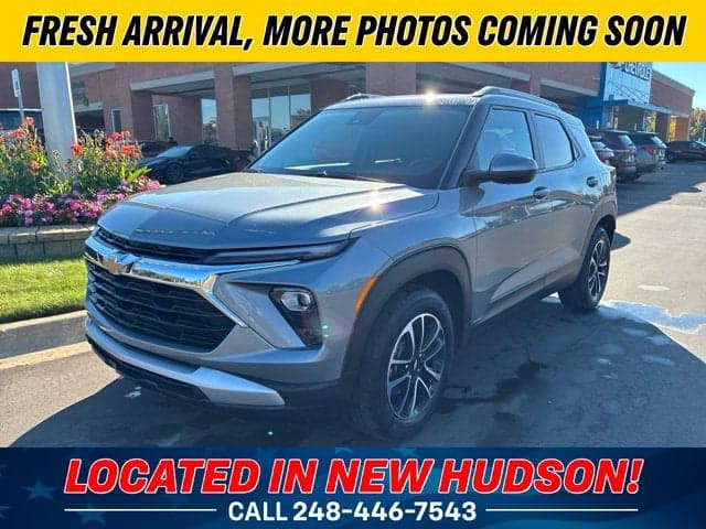 2024 Chevrolet Trailblazer LT — photo 1 of 8