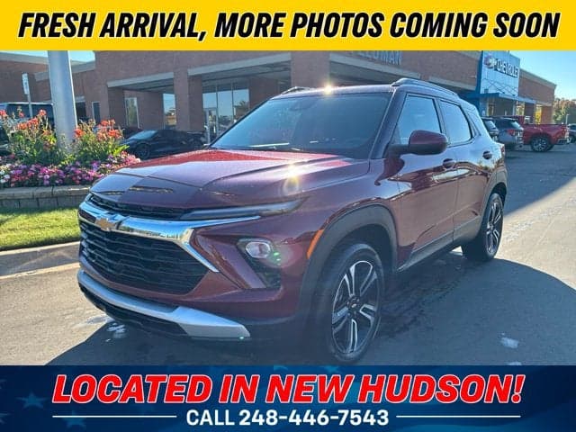 2024 Chevrolet Trailblazer LT — photo 1 of 9