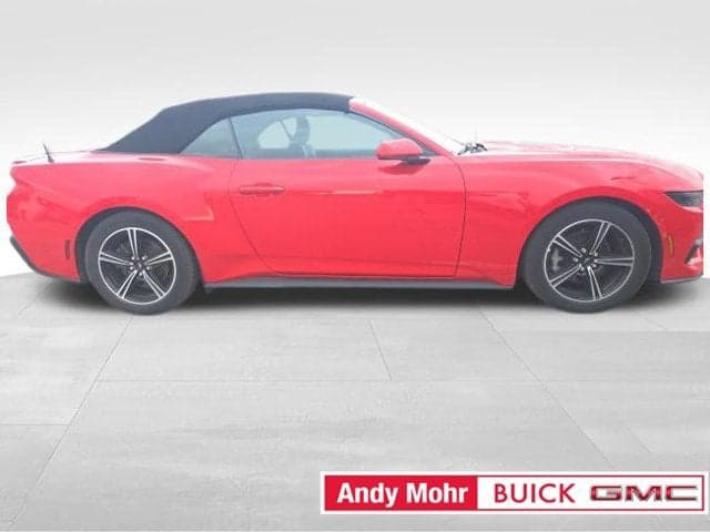 2025 Ford Mustang EcoBoost — photo 1 of 5