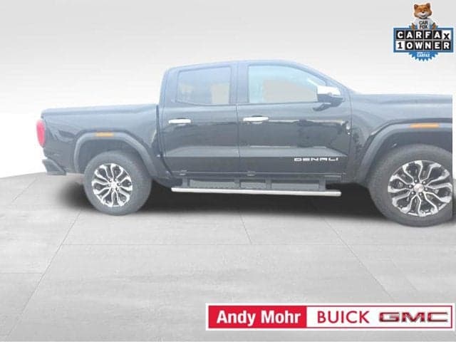 2023 GMC Canyon 4WD Denali — photo 1 of 5