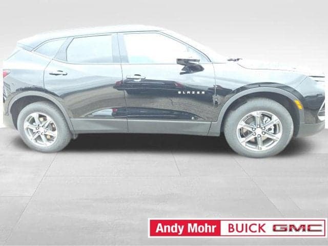 2025 Chevrolet Blazer 2LT — photo 1 of 5