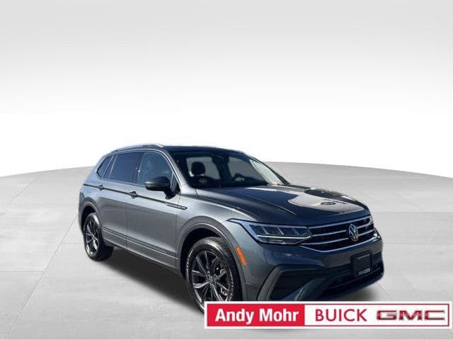 2022 Volkswagen Tiguan SE — photo 1 of 5