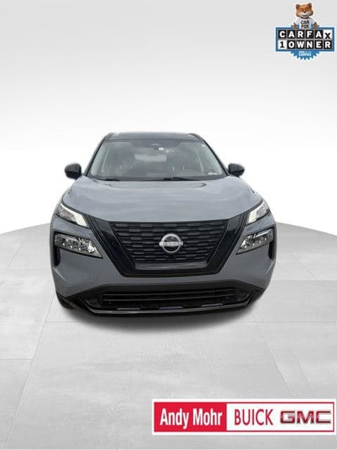 2023 Nissan Rogue SV — photo 1 of 5