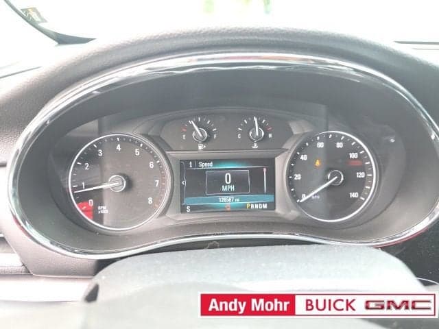2018 Buick Encore Essence — photo 1 of 11