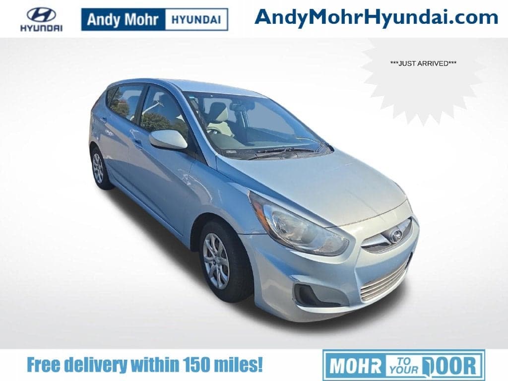 2012 Hyundai Accent GS — photo 1 of 5
