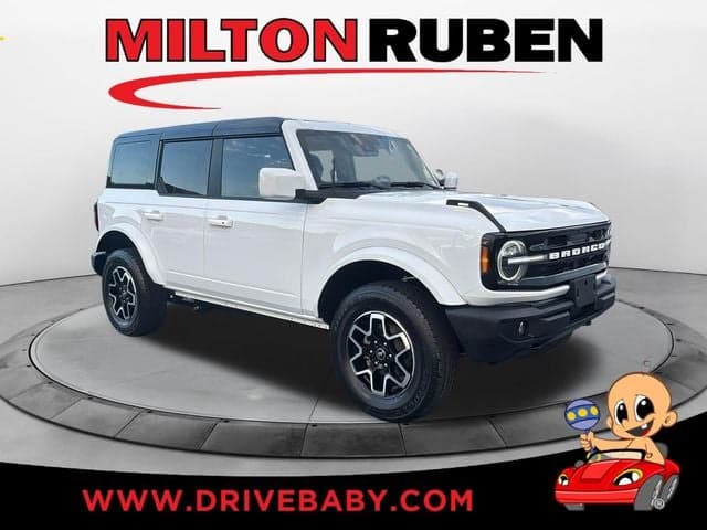 2026 Ford Bronco Outer Banks — photo 1 of 2