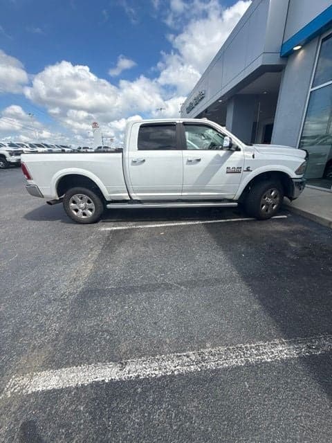 2017 RAM 2500 Laramie — photo 1 of 3