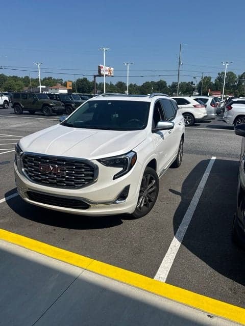 2020 GMC Terrain Denali — photo 1 of 2
