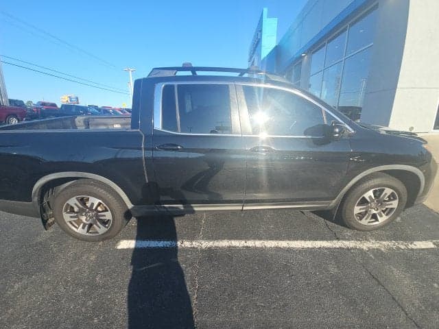 2017 Honda Ridgeline RTL — photo 1 of 2