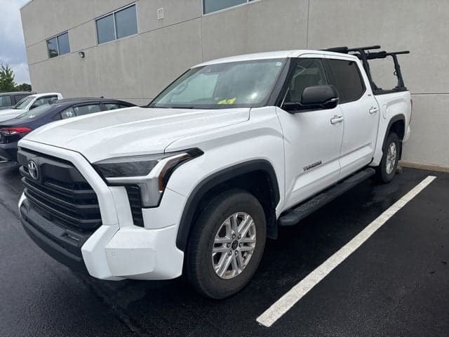2023 Toyota Tundra 4WD SR5 — photo 1 of 6