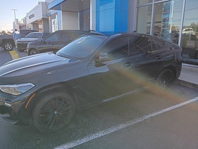 2020 BMW X6 M50i — photo 1 of 2