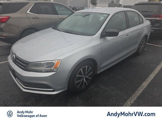 2015 Volkswagen Jetta Sedan 1.8T SE — photo 1 of 26