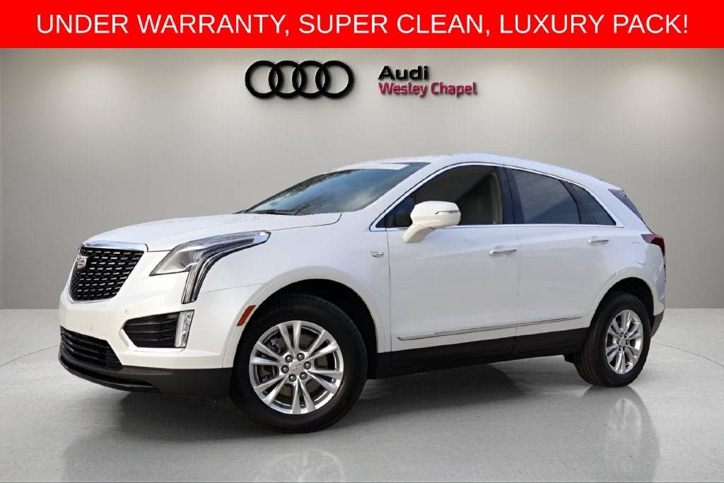 2022 Cadillac XT5 FWD Luxury — photo 1 of 28