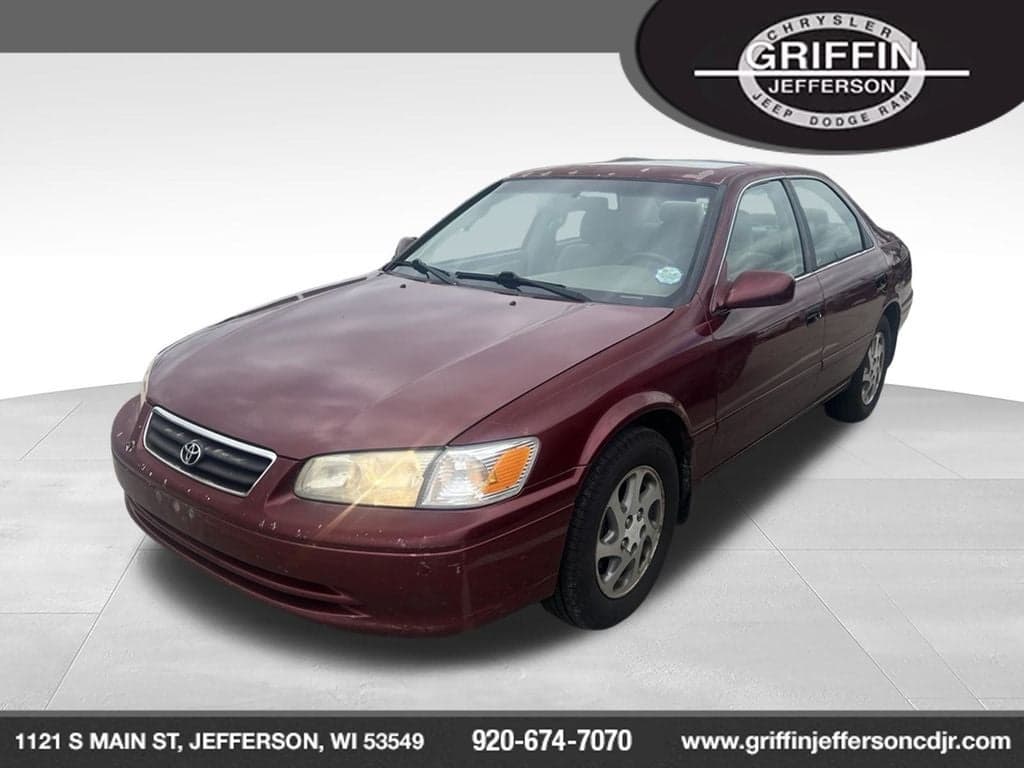 2000 Toyota Camry CE — photo 1 of 9